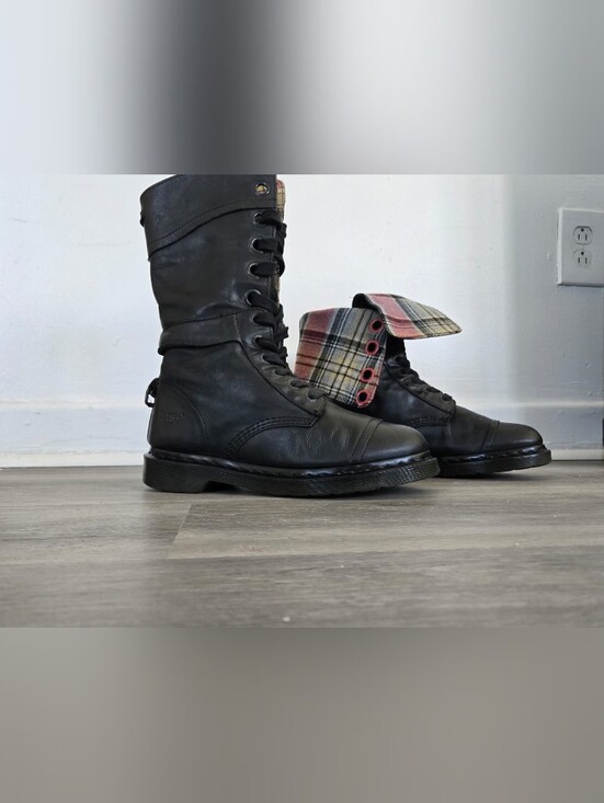 Dr. Martens Shoes - Dr. Martens Black Leather Lace-Up Combat Boots Triumph SZ 9